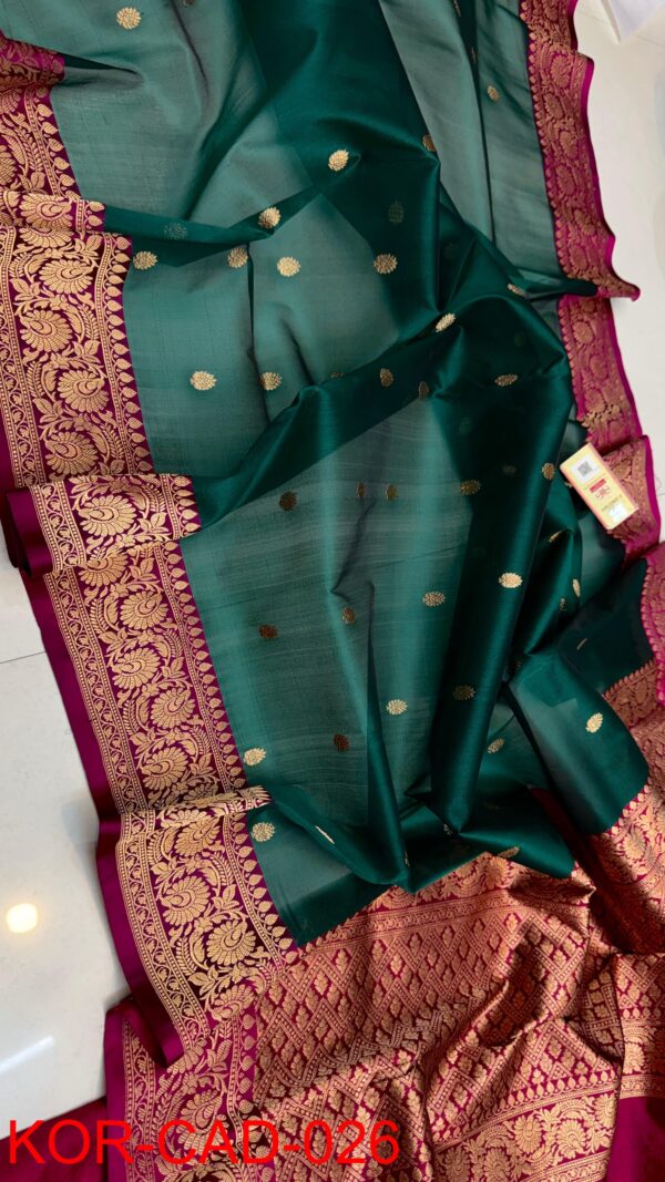 Deep Emerald Green And Magenta Border Premium Kora Kaduwa Saree with Mashru Border