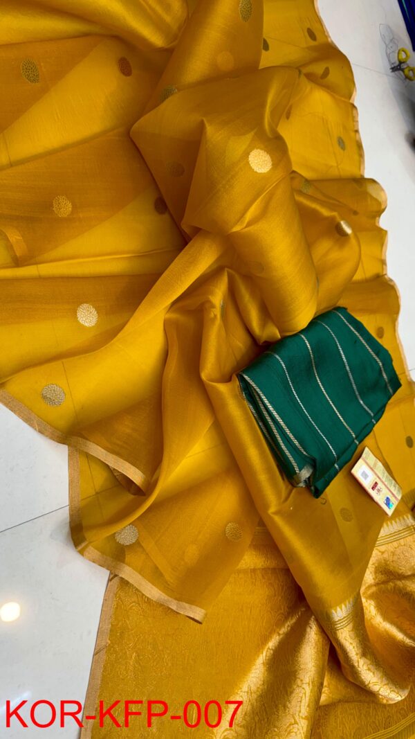 Yellow And Green Handloom Banarasi Pure Organza Kora Silk Saree