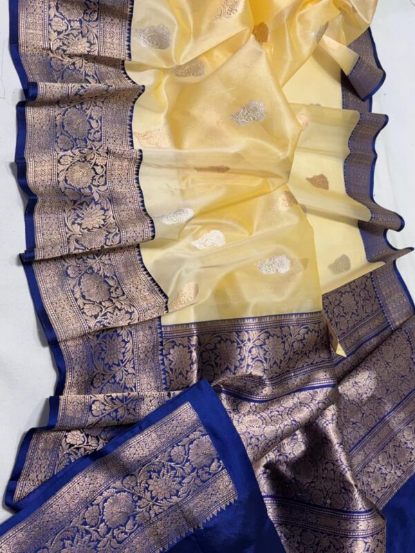 Pale Yellow And Purple Border Exclusive Mashru Border Kora Banarasi Silk Saree