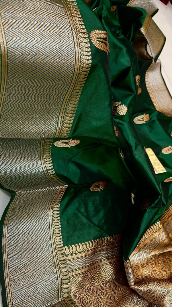 Dark Green Pure Handloom Katan Rekha Boota Banarasi Silk Saree with Antique Zari