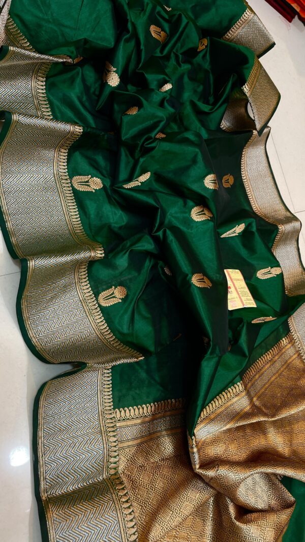 Dark Green Pure Handloom Katan Rekha Boota Banarasi Silk Saree with Antique Zari