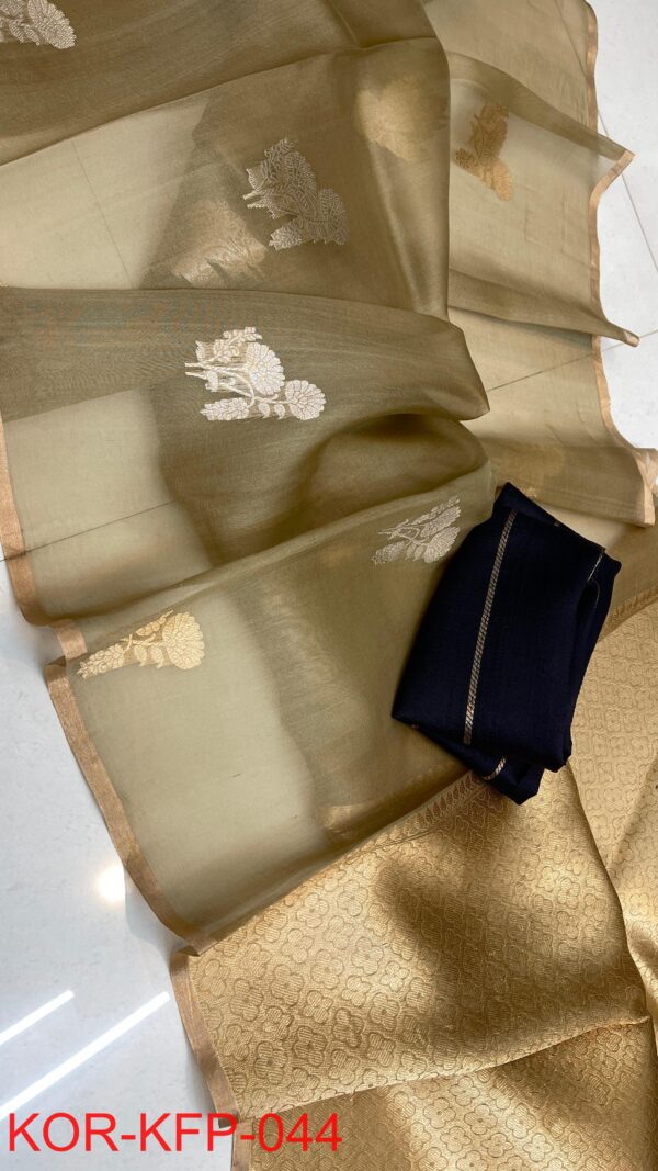 Light Golden Handloom Banarasi Pure Organza (Kora) Silk Saree with Meena Boota & Gold–Silver Zari