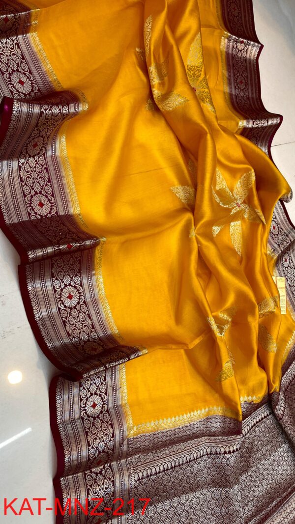 Golden Yellow Pure Raw Mango Silk Saree with Rich Weaving & Contrast Blouse | Silkmark Certified