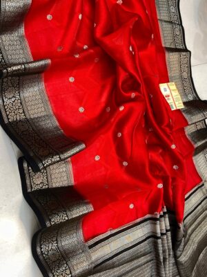 Red Pure Raw Mango Silk Saree with Rich Weaving & Contrast Blouse | Silkmark Certified